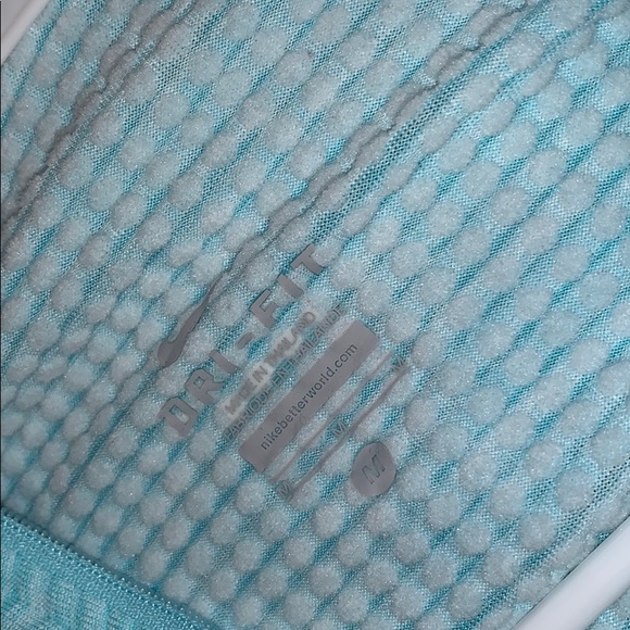 Nike Dri-Fit pullover - Picture 4 of 4